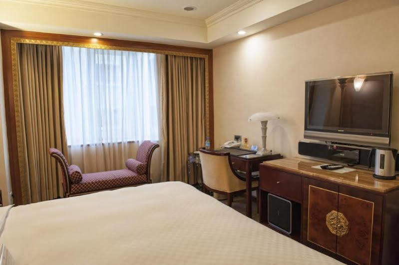 รอยัล พาเลซ โฮเต็ล Hotel ไทเป ภายนอก รูปภาพ