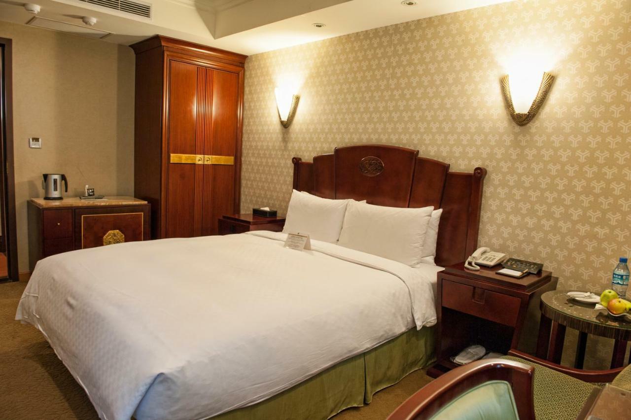 รอยัล พาเลซ โฮเต็ล Hotel ไทเป ภายนอก รูปภาพ